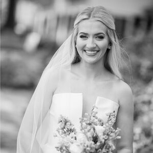 Meet your Posher, Caroline